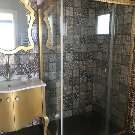 Villa Spectacular In Kyrenia