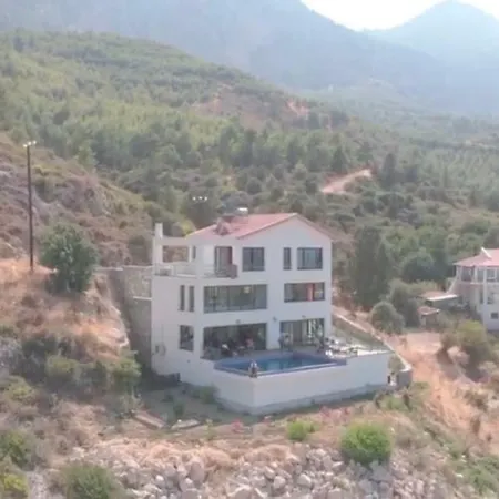 Villa Spectacular In Kyrenia *