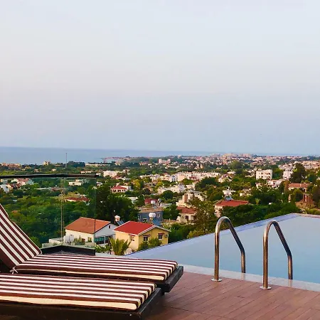Βίλα Spectacular In Kyrenia Κερύνεια